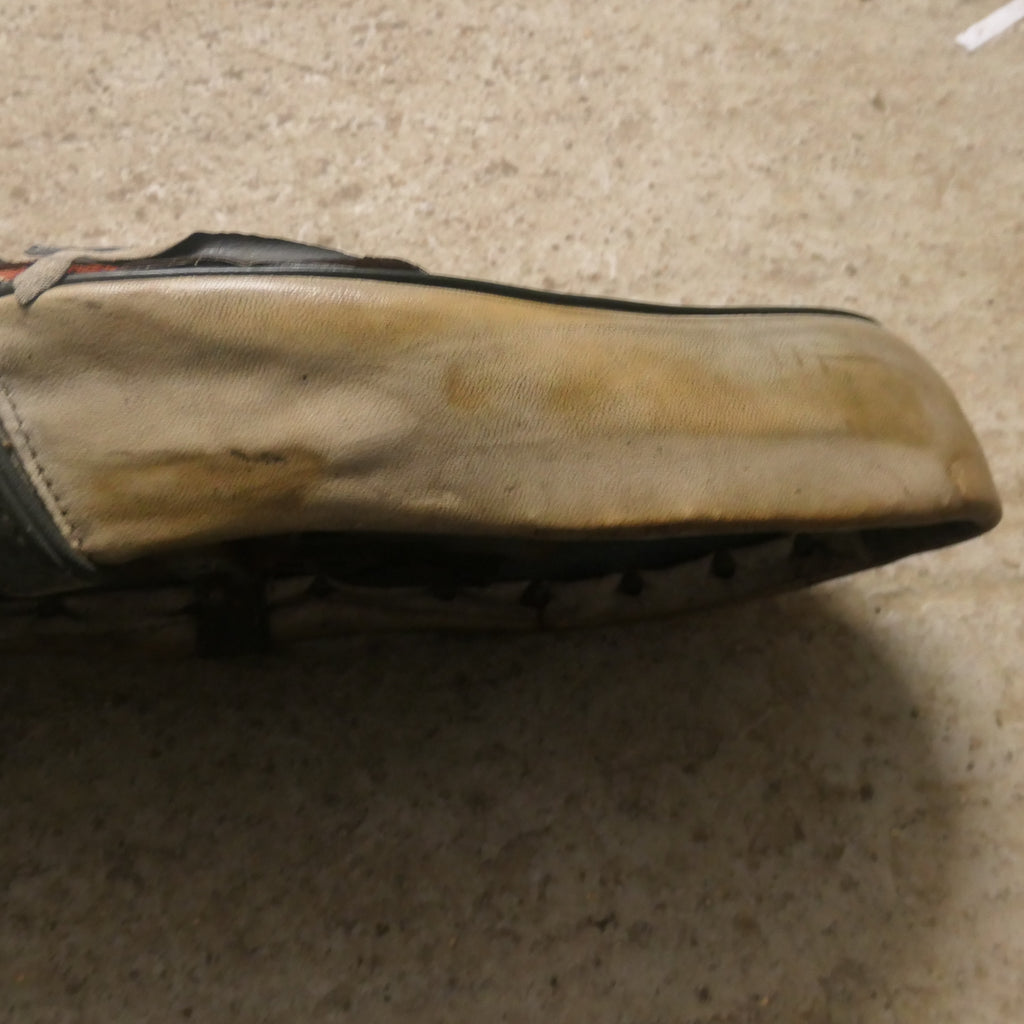 Honda C100/CA100  50cc Dual seat needs recovering.