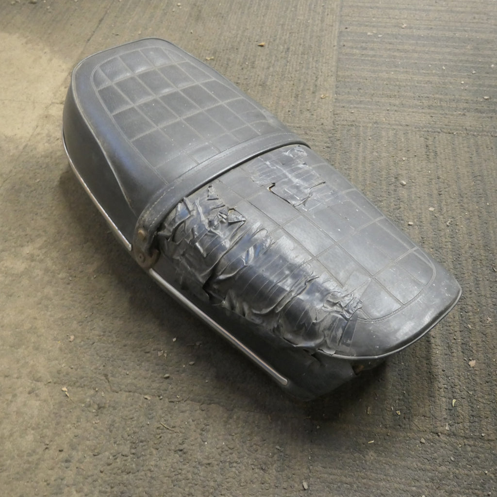 Suzuki GN125 GN250 ,Rear Luggage Rack, Top Box Carrier
