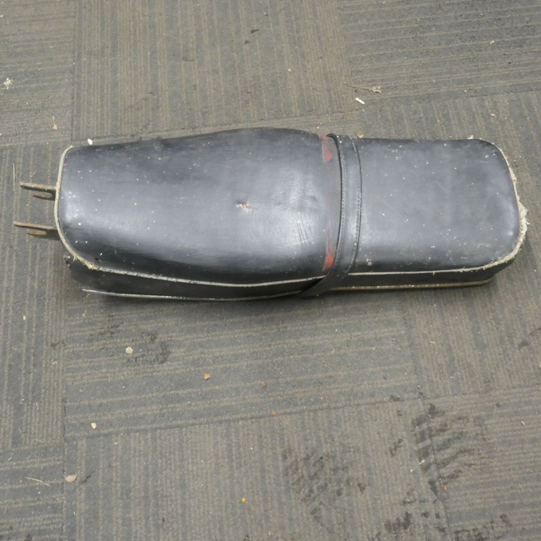 HONDA C92 CA92 C95 CA95 CA160, Original Seat, for restoration.