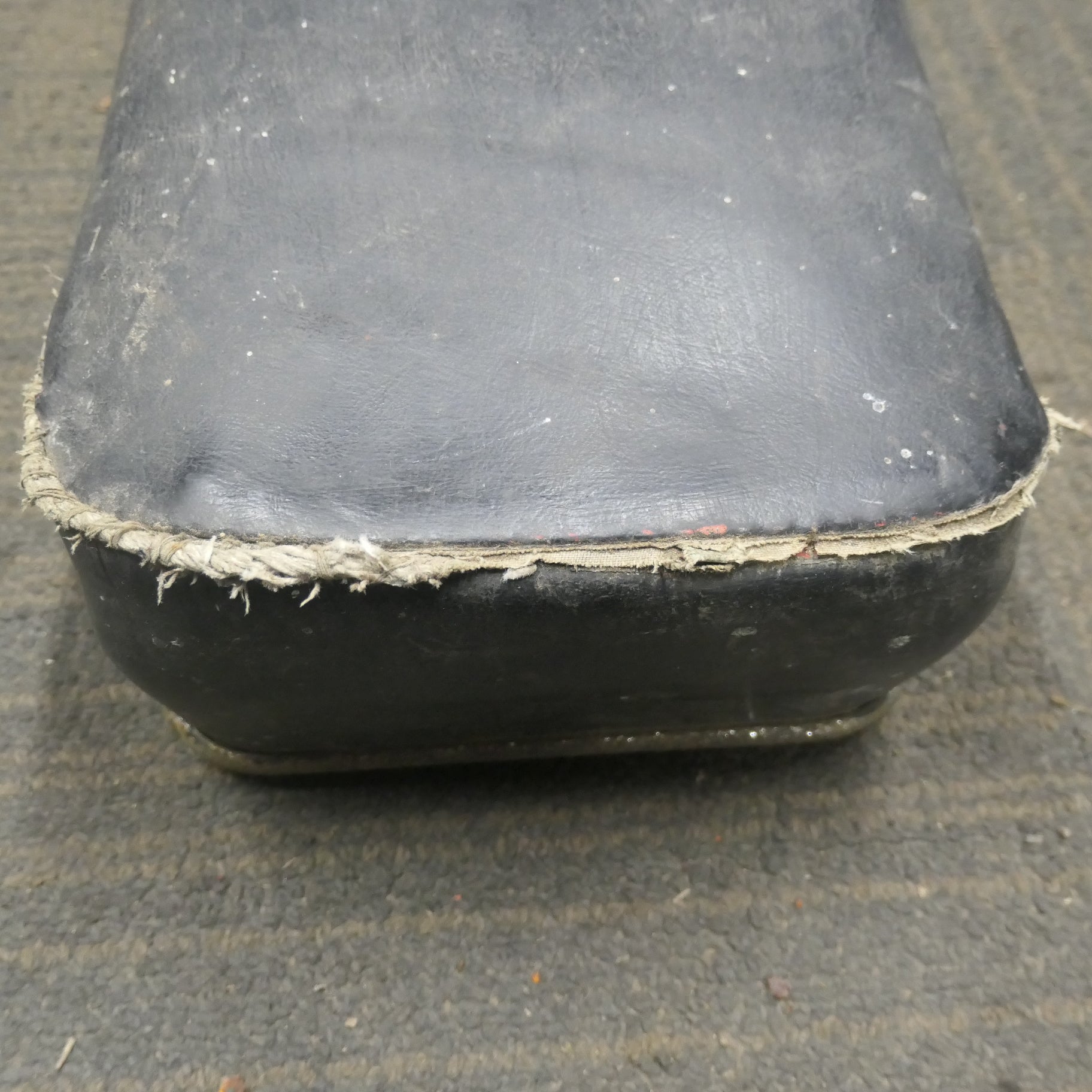 HONDA C92 CA92 C95 CA95 CA160, Original Seat, for restoration.