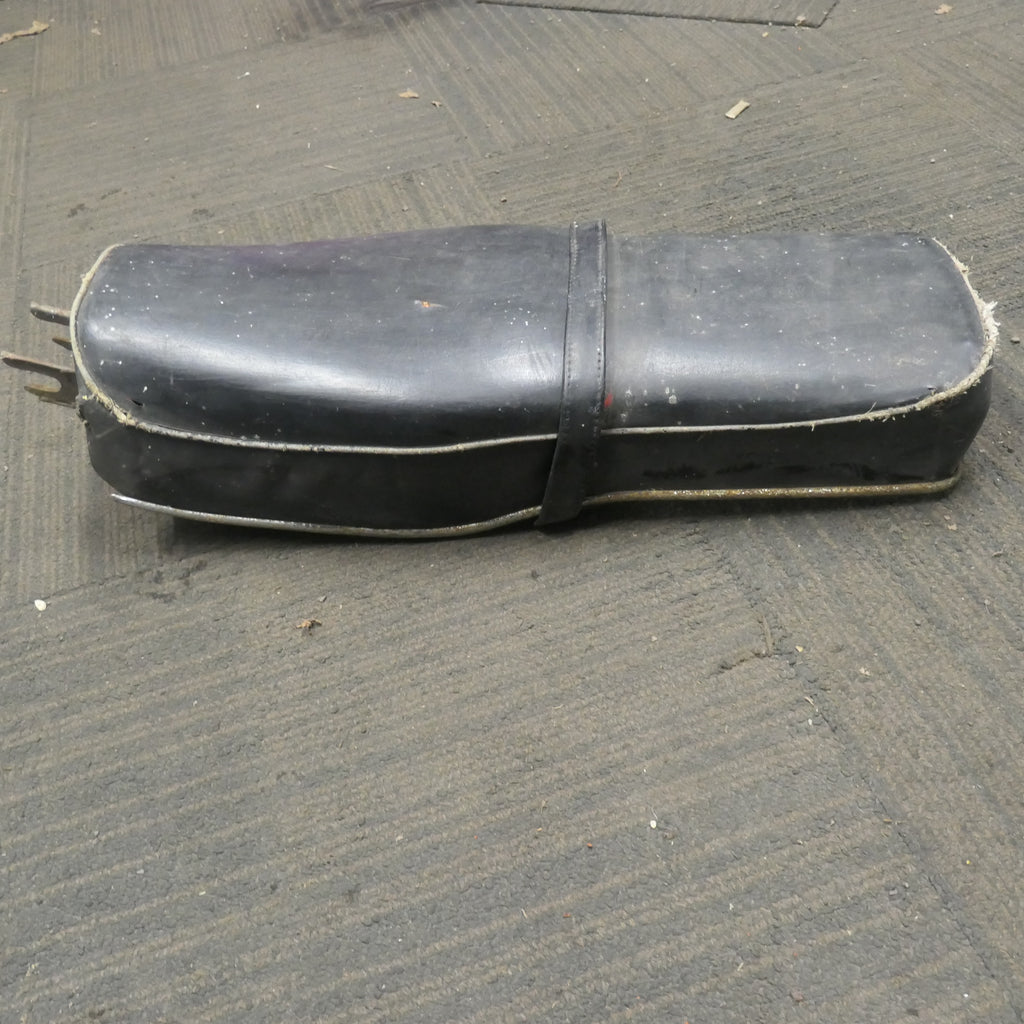 HONDA C92 CA92 C95 CA95 CA160, Original Seat, for restoration.