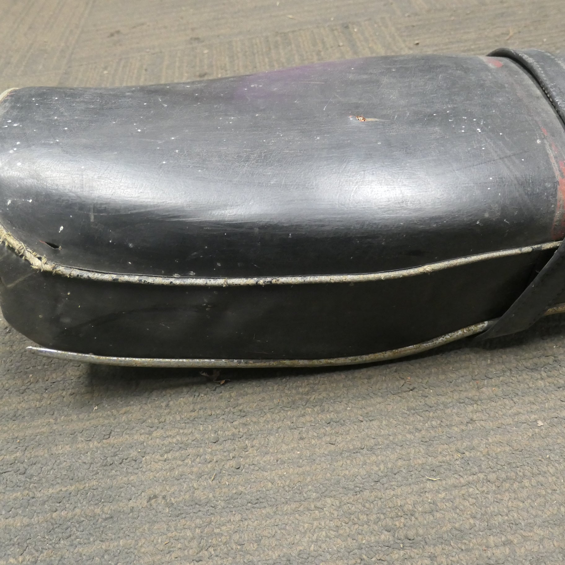 HONDA C92 CA92 C95 CA95 CA160, Original Seat, for restoration.