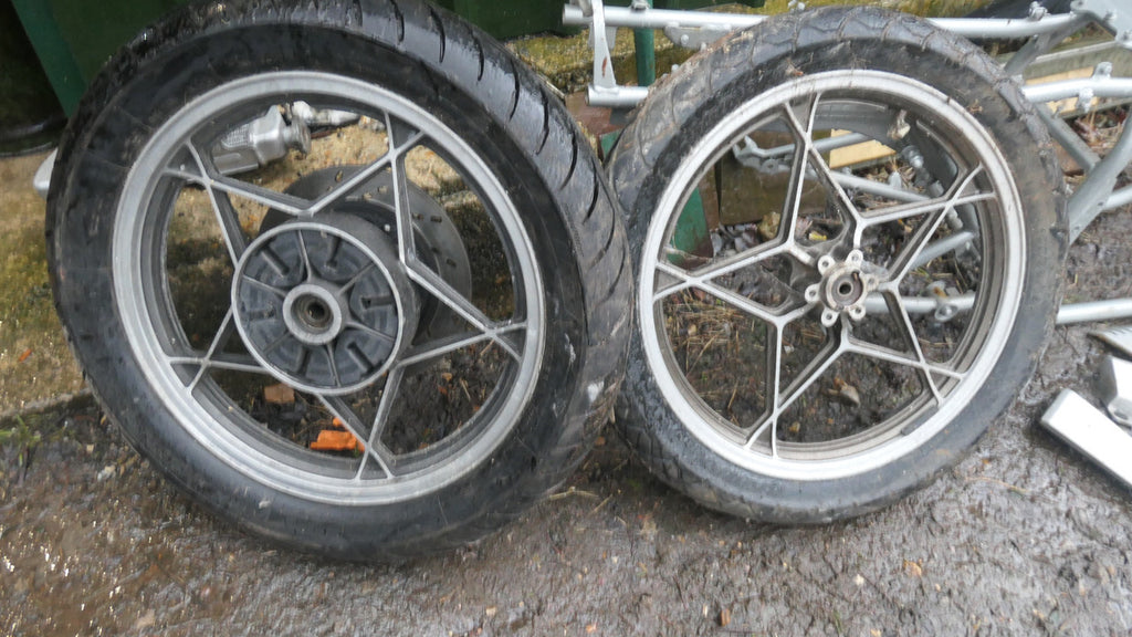 Suzuki ,GS750X Engine Frame wheels, other parts Project No paperwork