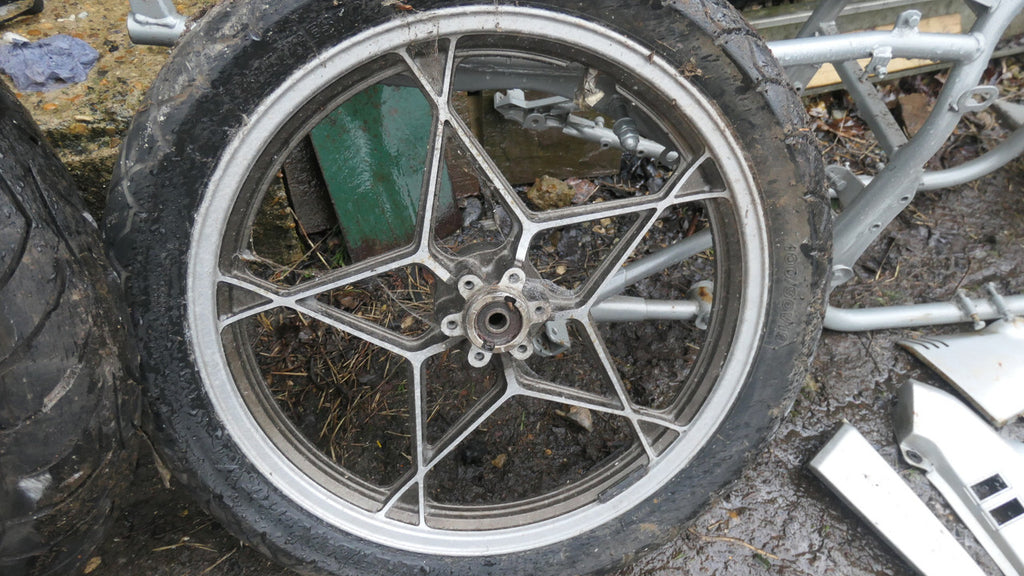Suzuki ,GS750X Engine Frame wheels, other parts Project No paperwork