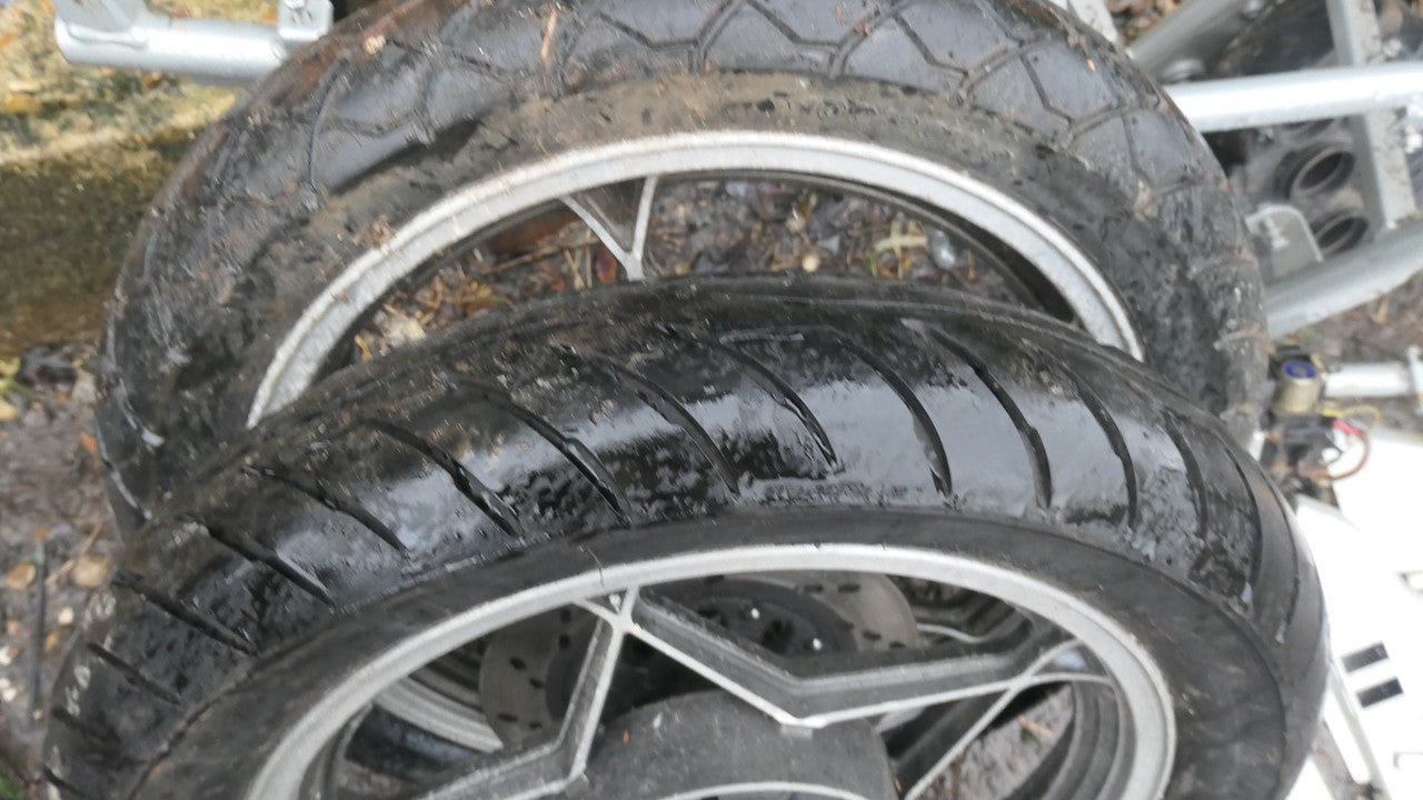 Suzuki ,GS750X Engine Frame wheels, other parts Project No paperwork