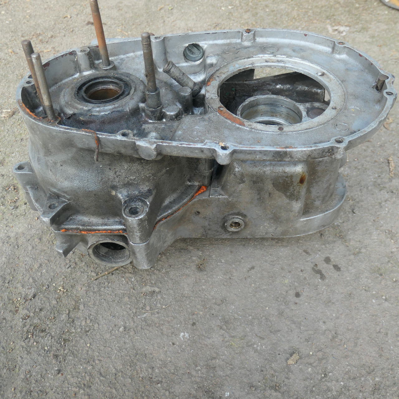 Triumph T90 (350 Unit Twin) ,Crankcases, H32389 1962 to 1968