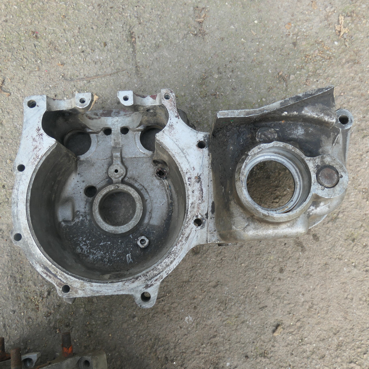 Triumph T90 (350 Unit Twin) ,Crankcases, H32389 1962 to 1968