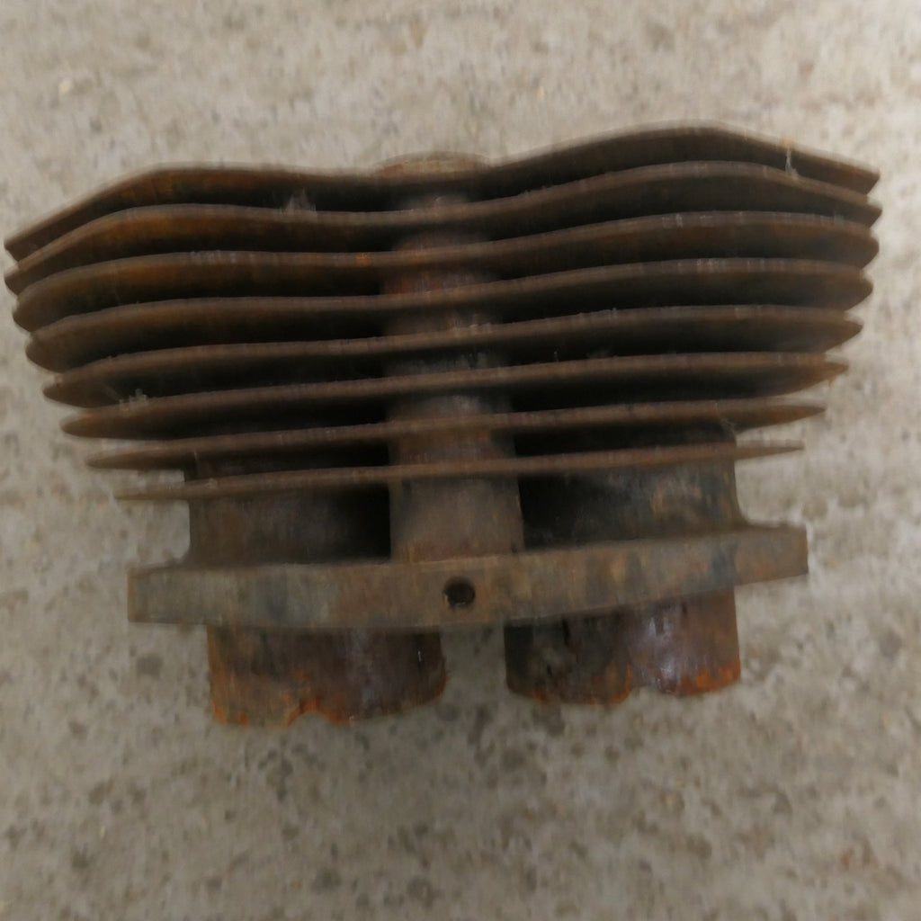 Triumph Twin (Early) ,Iron Barrel,