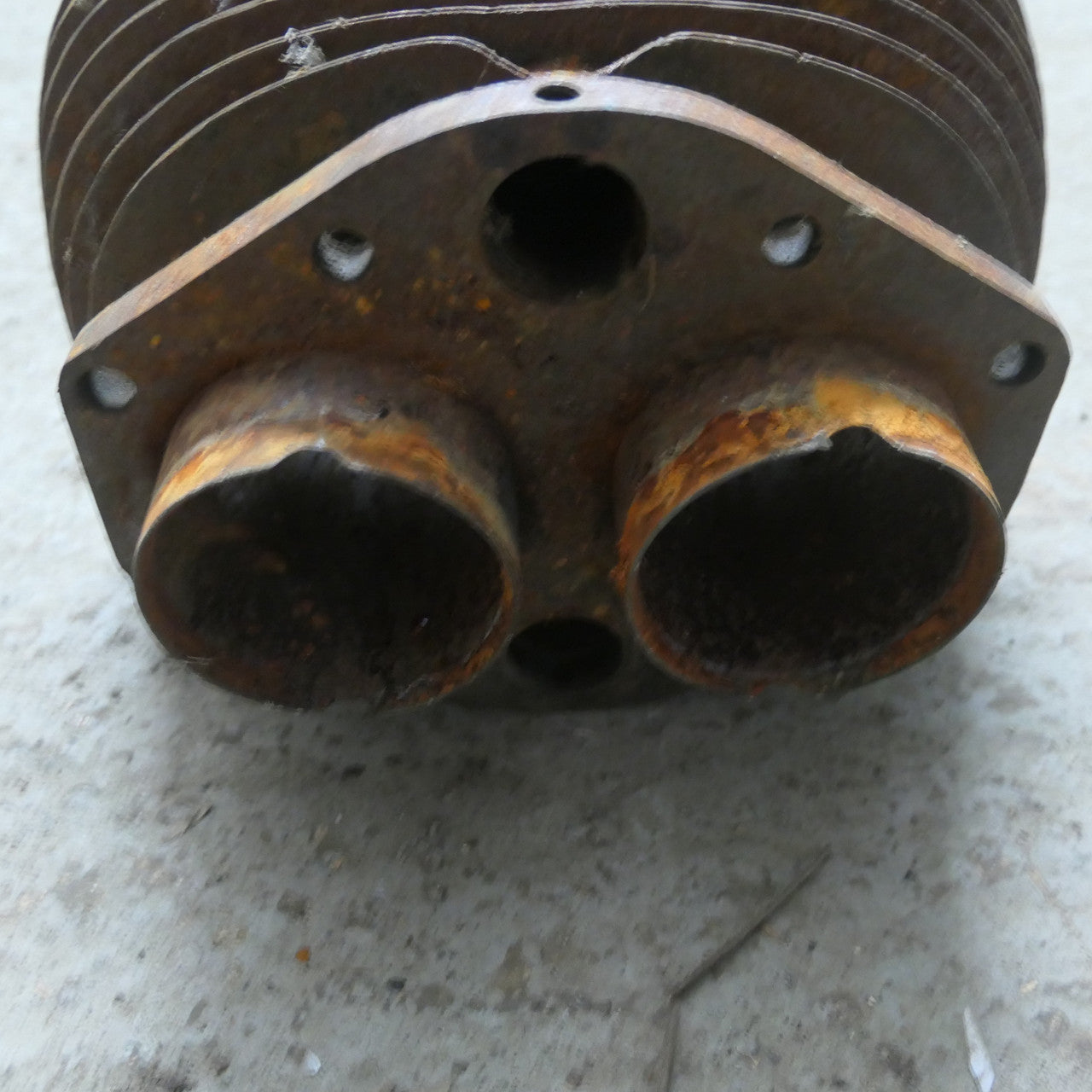 Triumph Twin (Early) ,Iron Barrel,