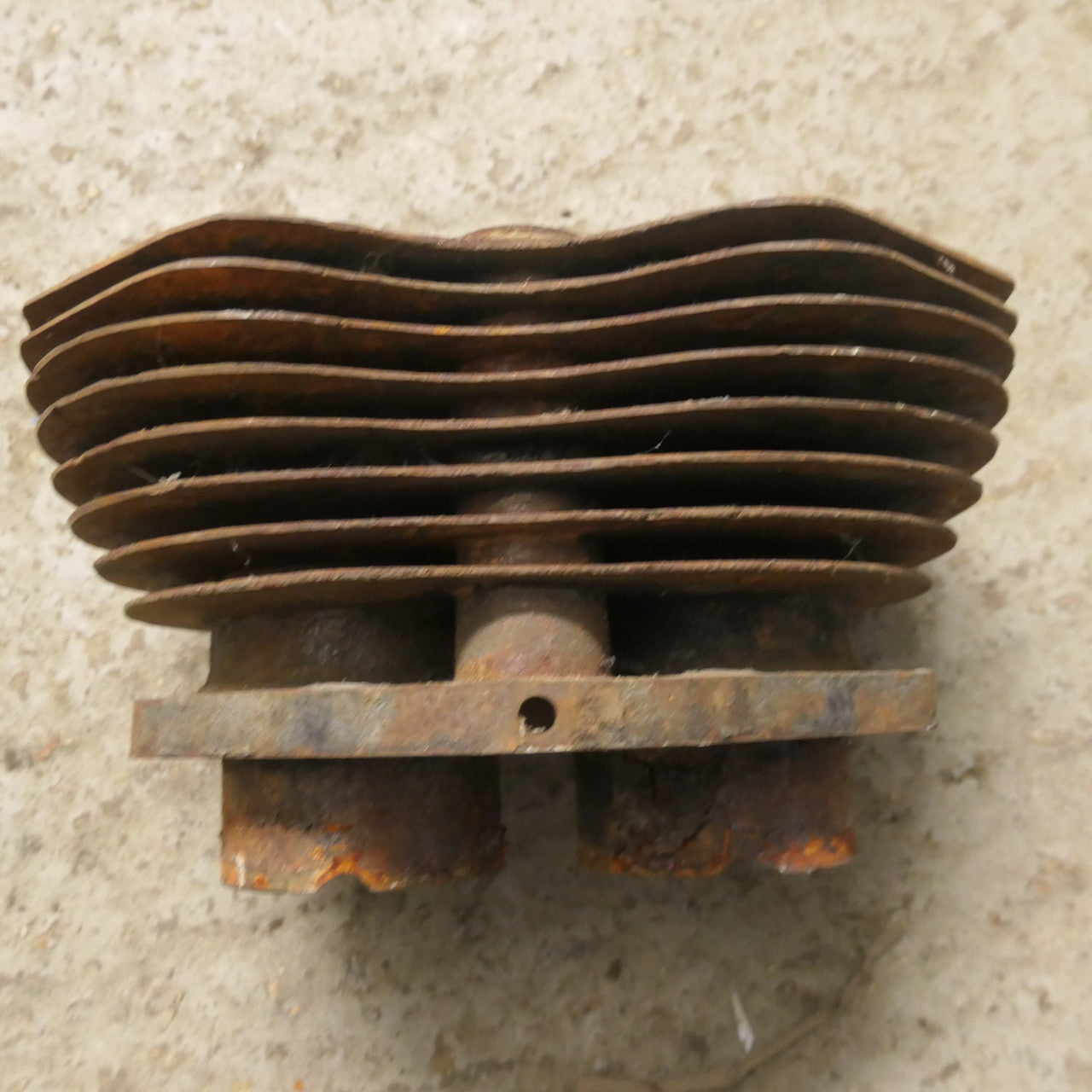 Triumph Twin (Early) ,Iron Barrel,