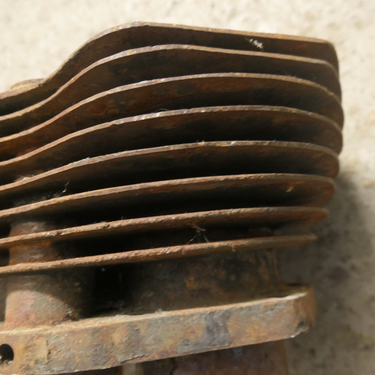 Triumph Twin (Early) ,Iron Barrel,