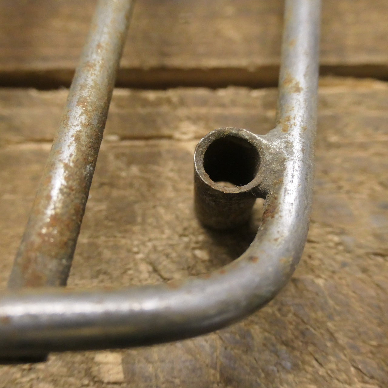 1957-1968 ,Triumph Tank Rack Grid, 82-2933 Three Bar