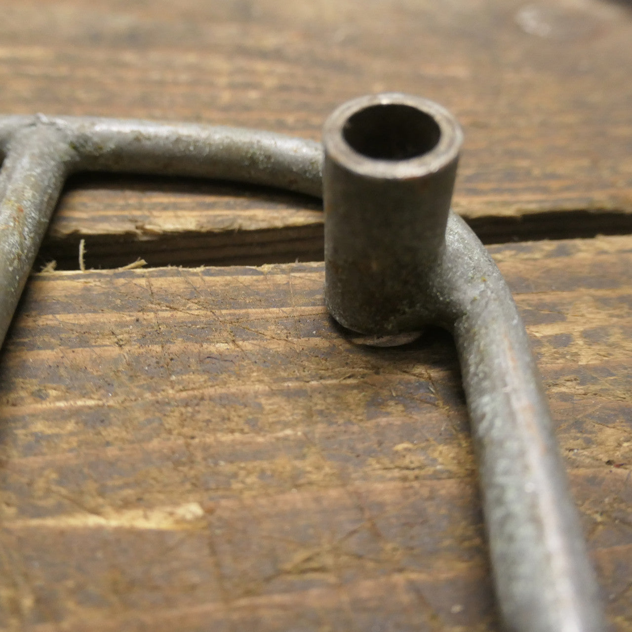 1957-1968 ,Triumph Tank Rack Grid, 82-2933 Three Bar