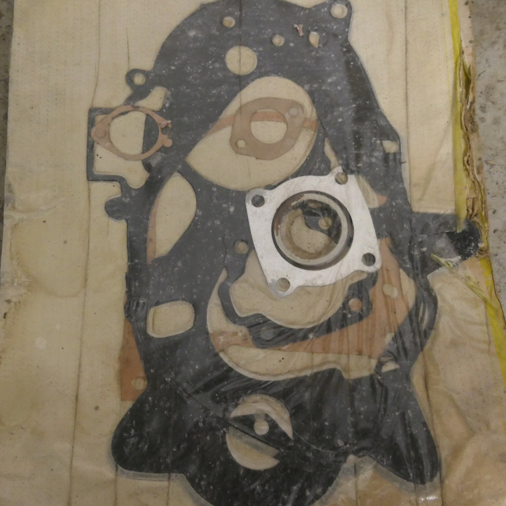 Suzuki ,AP50 Gasket Set, Genuine NOS 1969 to 78