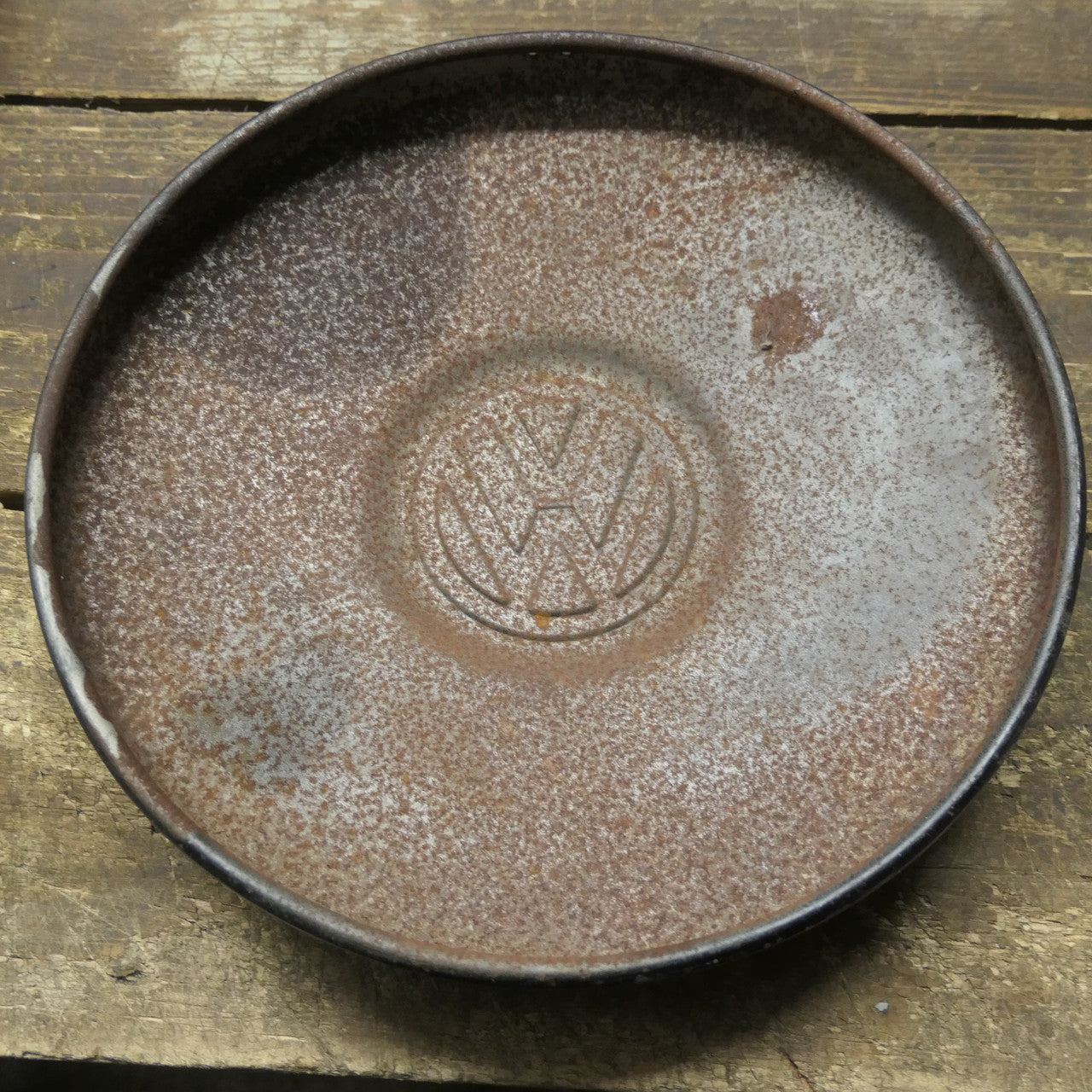 Used ,Volkswagen Hubcap, X1 Restoration or Use as is