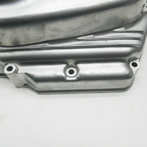Honda CB CL200 ,Right Crankcase Cover, Genuine NOS Honda Part Number 11330-354-010